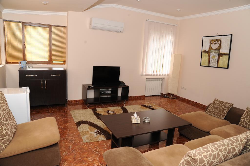 Villa 29 Γιερεβάν Δωμάτιο φωτογραφία